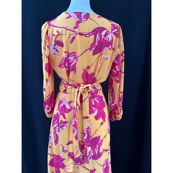 Women’s Color Me Courtney Gold & Pink Floral Wrap Dress Sz S - Picture 3 of 4